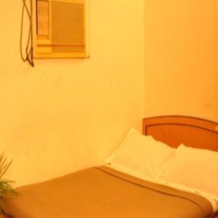 Hira Palace Hotel Mumbai Ngoại thất bức ảnh